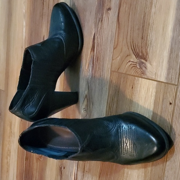 Gianni Bini booties. Size 10 - Picture 2 of 8